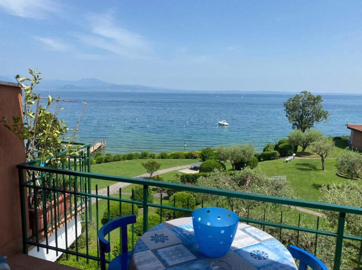 Front Lake Amazing View Manerba del Garda Buitenkant foto
